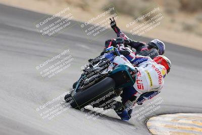 media/Dec-17-2022-SoCal Trackdays (Sat) [[224abd9271]]/Turn 10 Backside (120pm)/